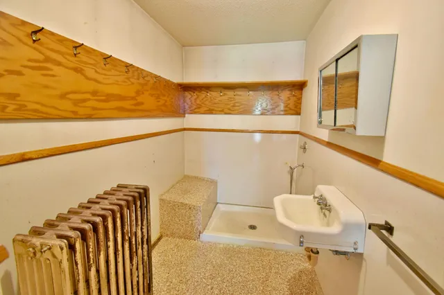 $425,000 | 41477 County Road 183, Sauk Centre, MN 56378