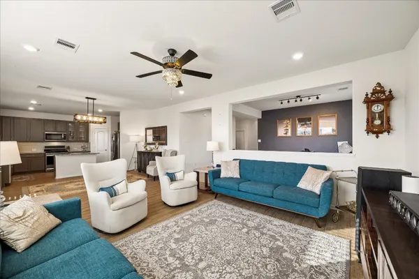 $2,300 | 22207 Davenport Downs Lane, Richmond, TX 77469