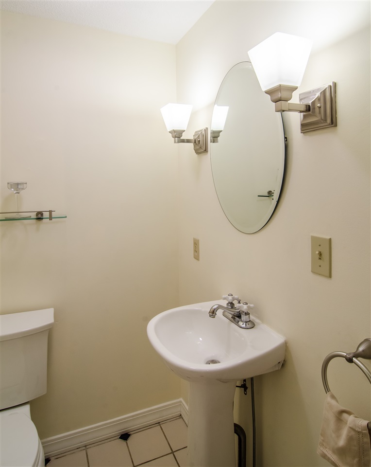293 Fox Lane Quechee, VT 05059 - Photo 11 of 17 Gallery Image 11