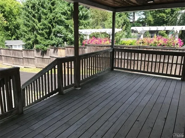 $1,900 | 1801 James Street, Unit 2, Syracuse, NY 13206