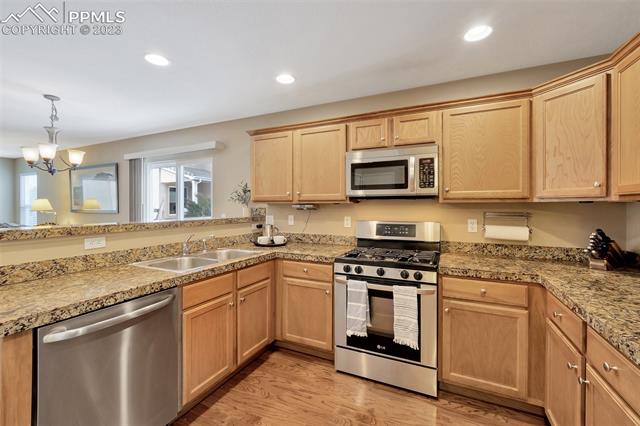 844 Diamond Rim Drive Colorado Springs, CO 80921 - Photo 11 of 36 Gallery Image 11
