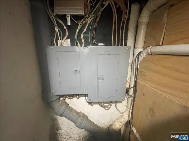 $799,000 | 445 Cliff Street, Fairview, NJ 07022