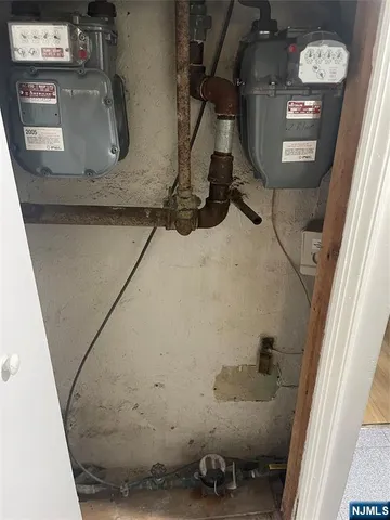 $799,000 | 445 Cliff Street, Fairview, NJ 07022