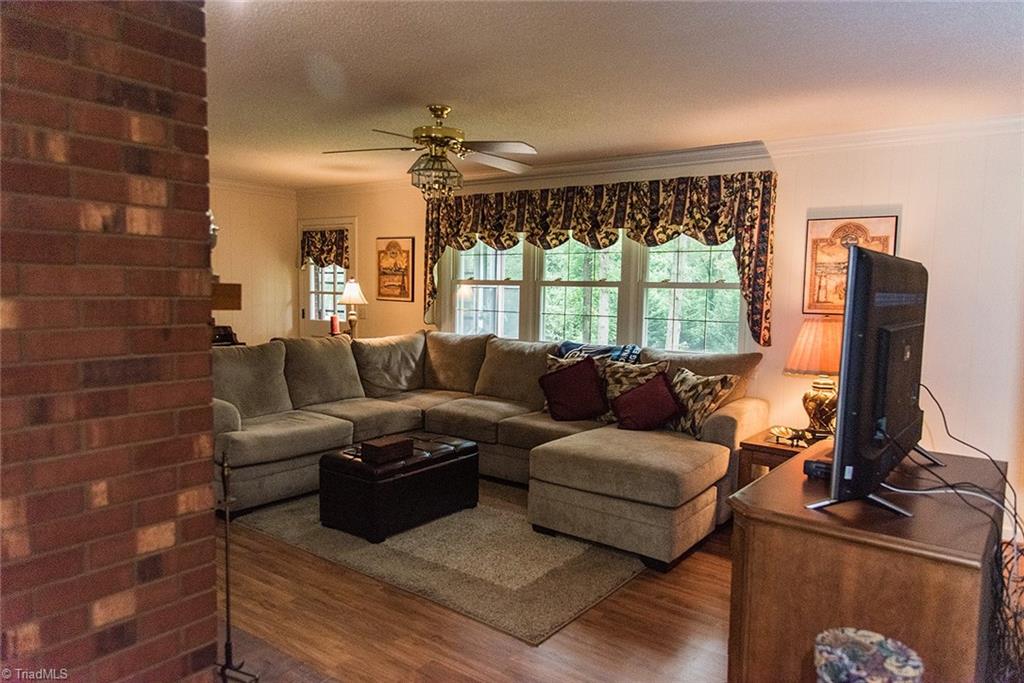 313 Ralph Drive Archdale, NC 27263 - Photo 5 of 21 Gallery Image 5