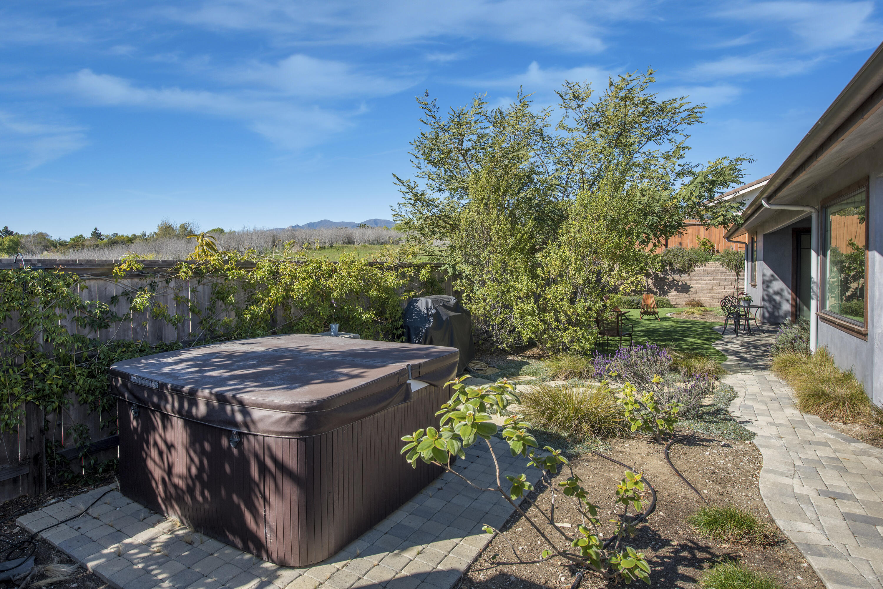 7 Baker Lane Goleta, CA 93117 - Photo 17 of 21 Hot tub