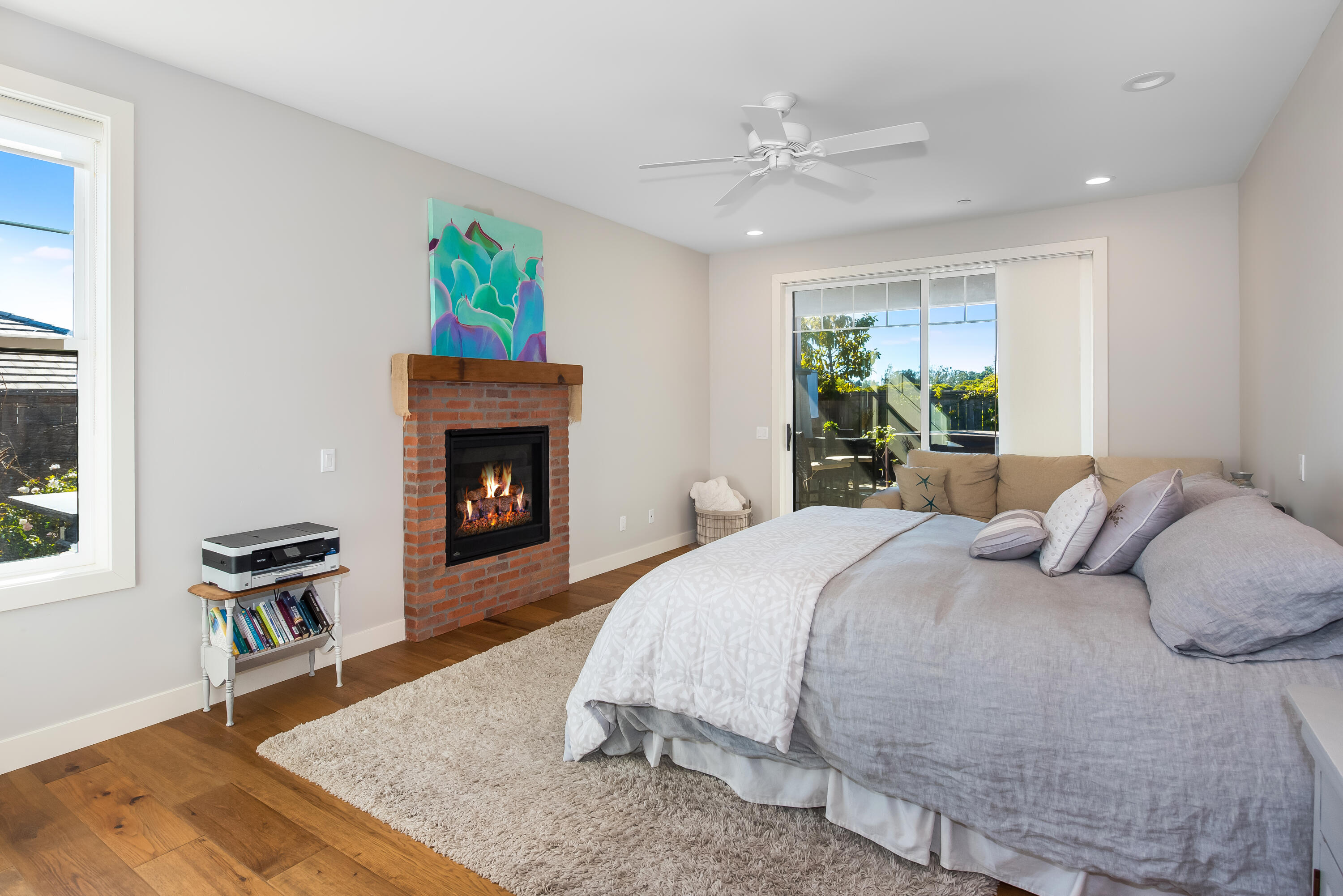 7 Baker Lane Goleta, CA 93117 - Photo 6 of 21 Primary Bedroom