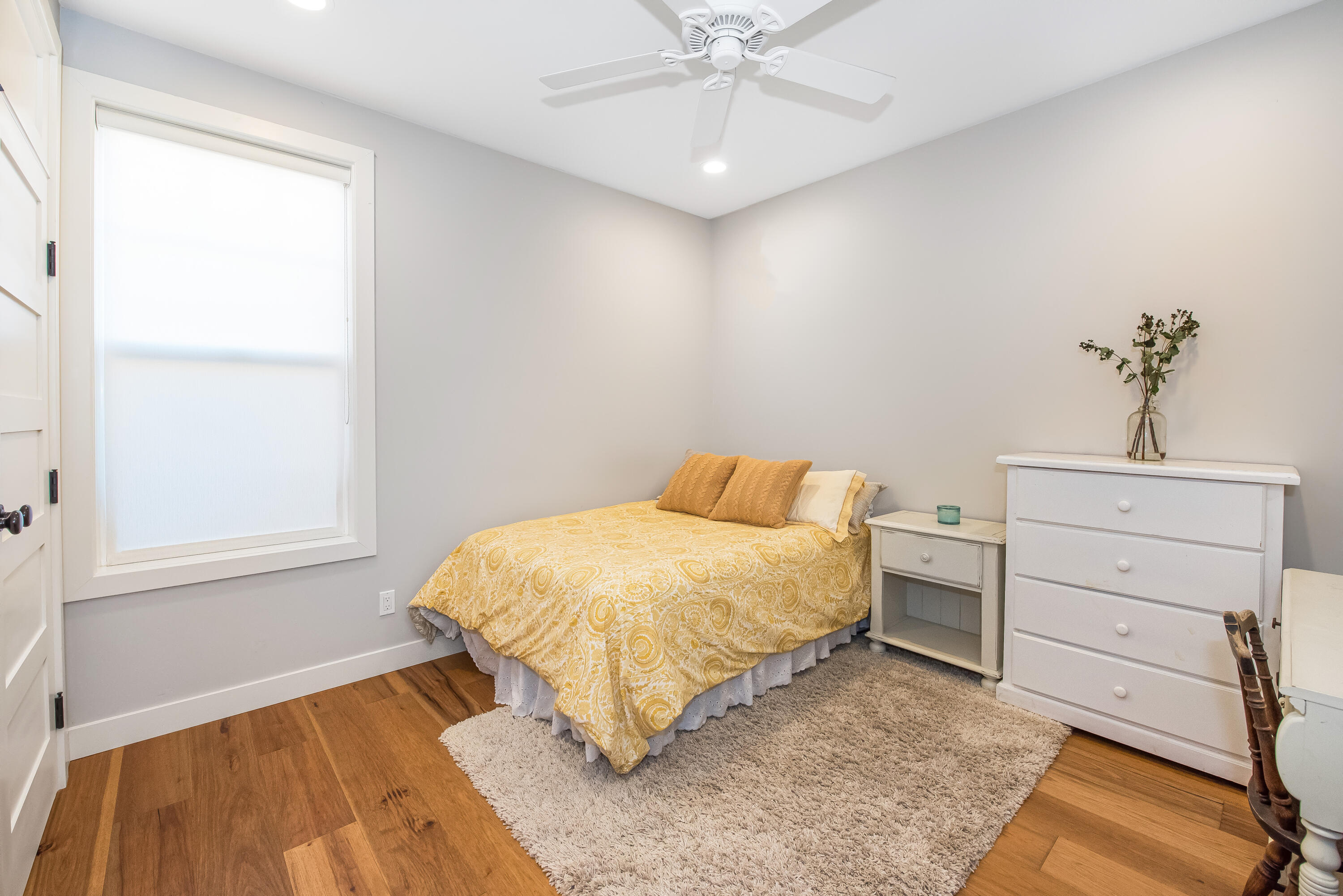 7 Baker Lane Goleta, CA 93117 - Photo 10 of 21 Bedroom 3