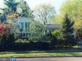 2060 Geoffrey Road Willow Grove, PA 19090 - Photo 1 of 6 Gallery Image 1