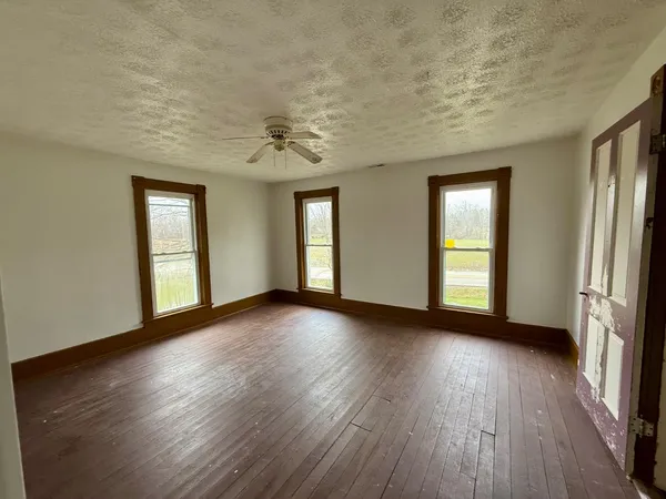 $190,000 | 6066 East State Road, Sunman, IN 47041