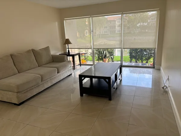 $2,600 | 9033 Wiles Road, Unit 102, Coral Springs, FL 33067