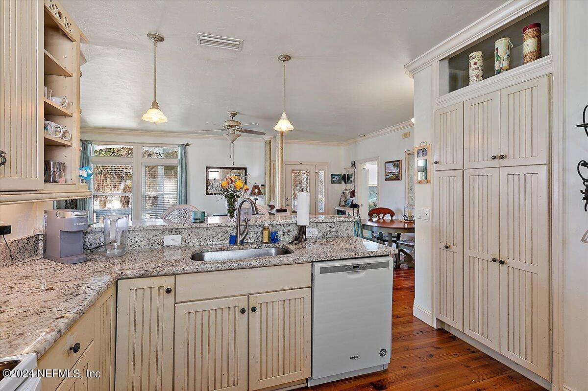 5705 Rudolph Avenue St. Augustine, FL 32080 - Photo 12 of 37 12-Kitchen