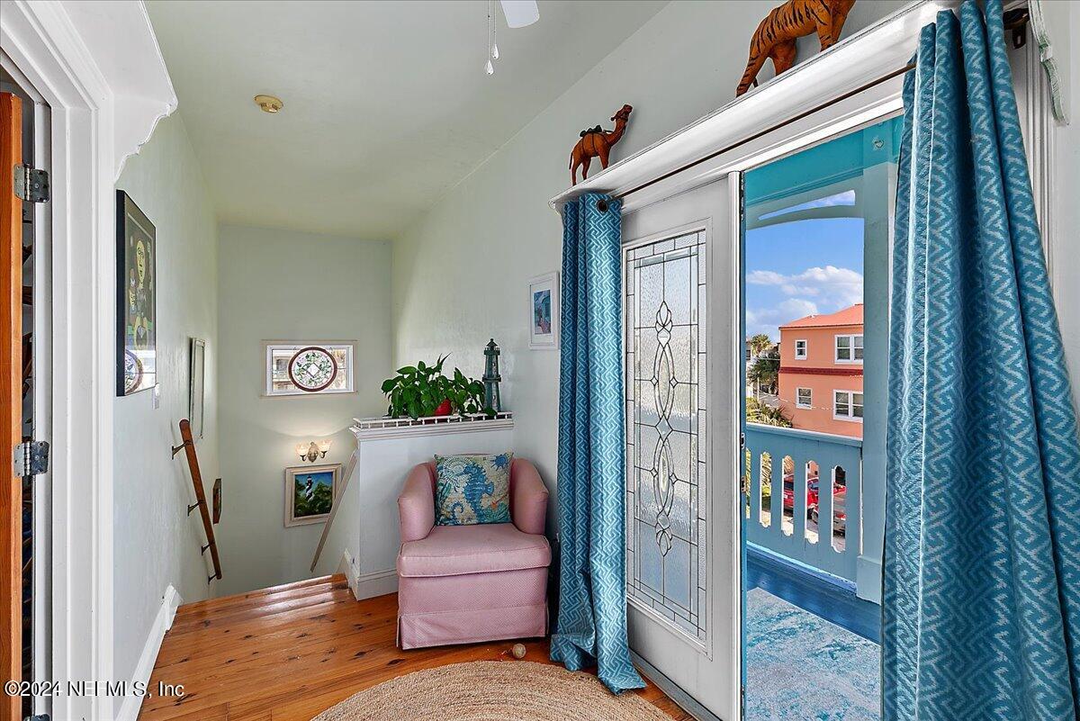 5705 Rudolph Avenue St. Augustine, FL 32080 - Photo 20 of 37 20-Stair Landing to Balcony