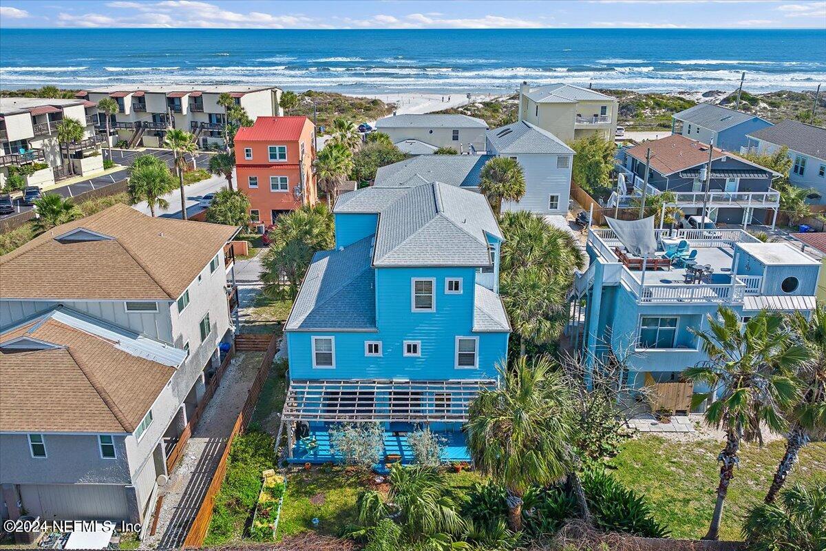 02-Aerial to Beach