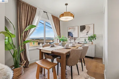 $1,188,000 | 109 Alta Vista Way, Daly City, CA 94014