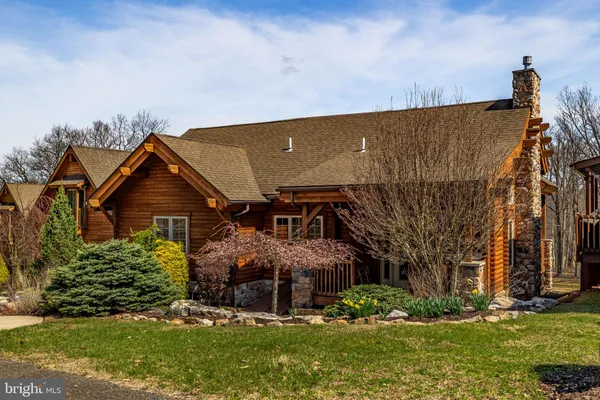 $429,000 | 18 Sugarloaf Lane, Hazleton, PA 18202