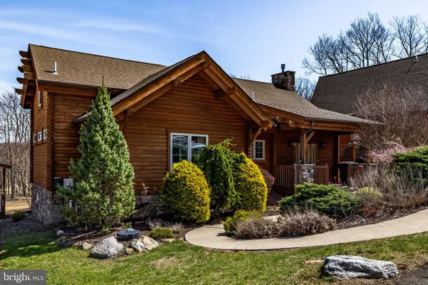 $429,000 | 18 Sugarloaf Lane, Hazleton, PA 18202