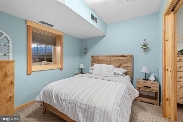 $429,000 | 18 Sugarloaf Lane, Hazleton, PA 18202