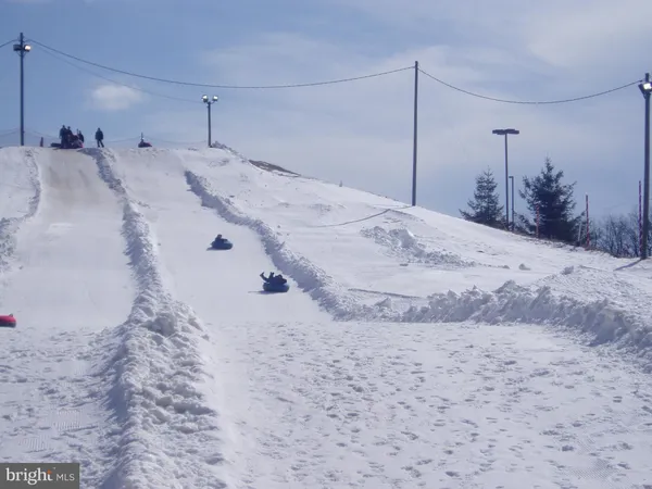 $429,000 | 18 Sugarloaf Lane, Hazleton, PA 18202