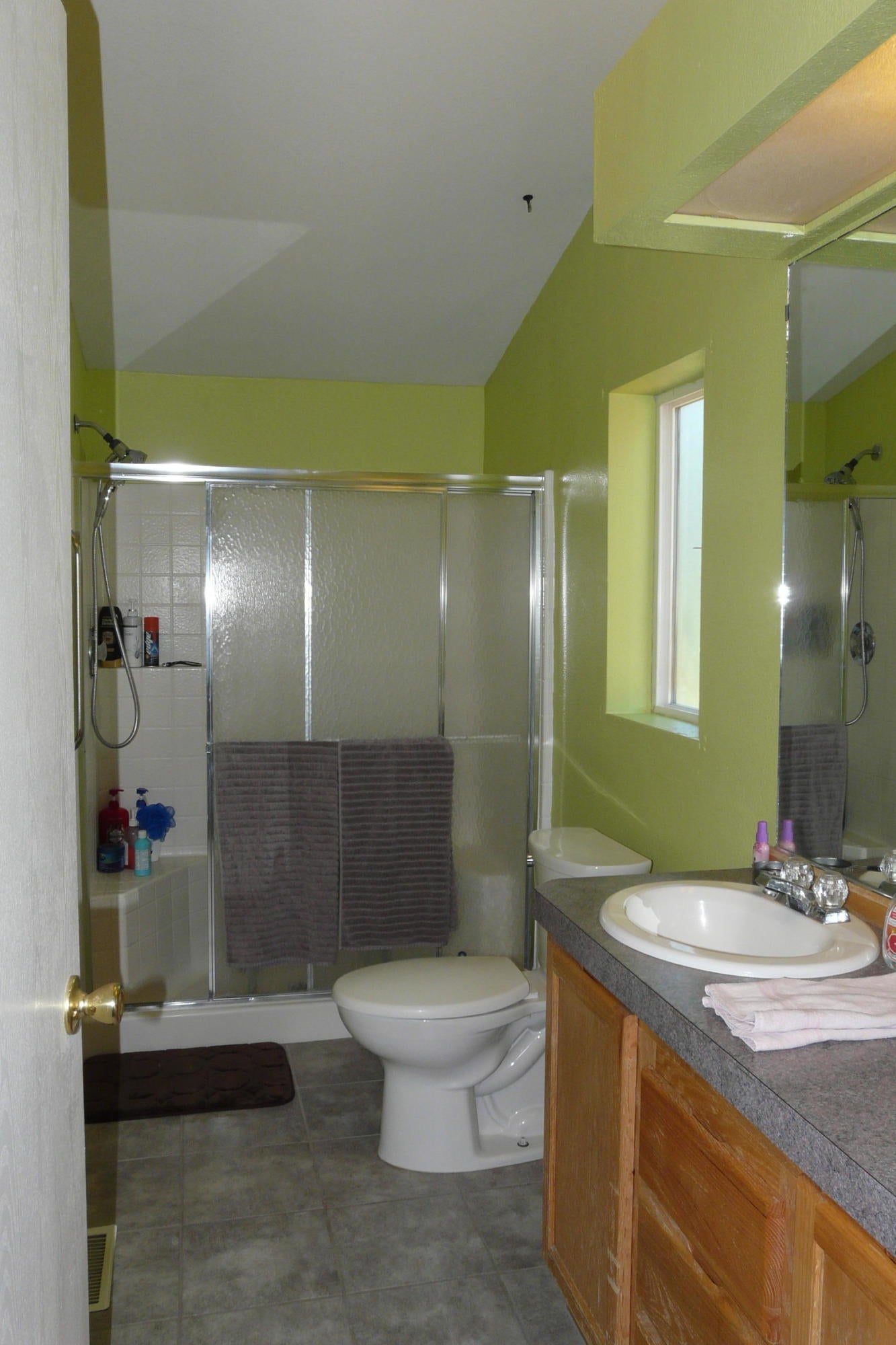 60872 Raintree Court Bend, OR 97702 - Photo 10 of 18 Master bath