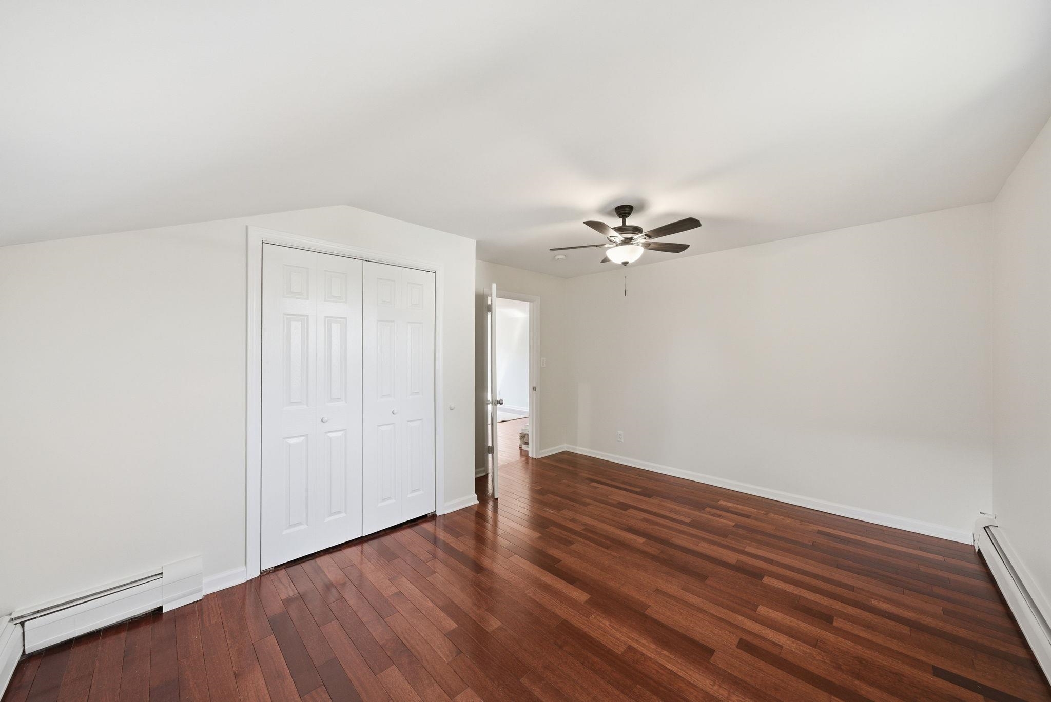 386 Kinderkamack Road Oradell, NJ 07649 - Photo 11 of 18
