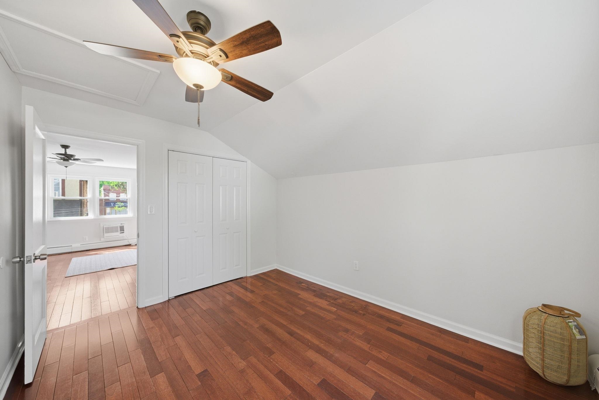 386 Kinderkamack Road Oradell, NJ 07649 - Photo 12 of 18