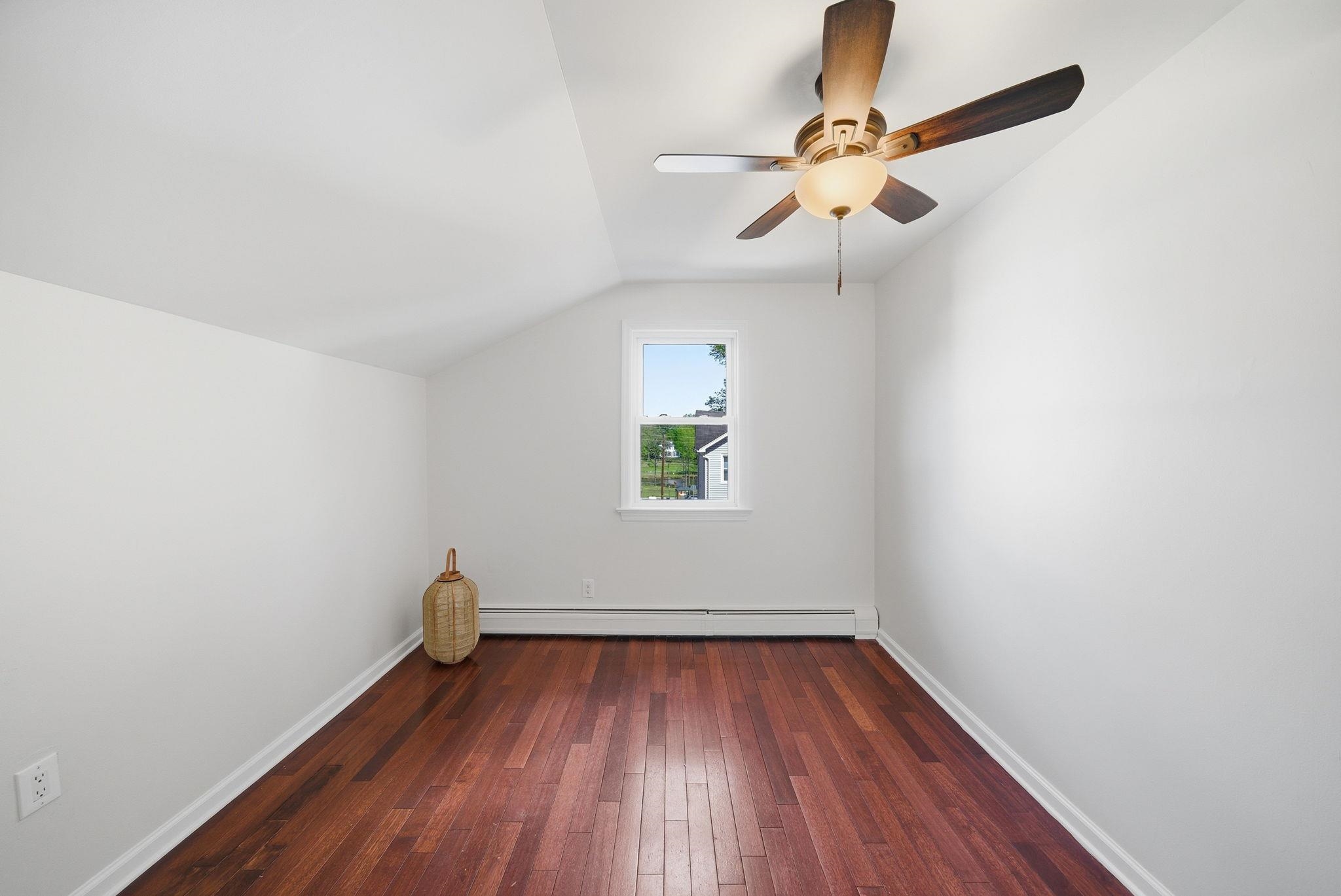 386 Kinderkamack Road Oradell, NJ 07649 - Photo 13 of 18