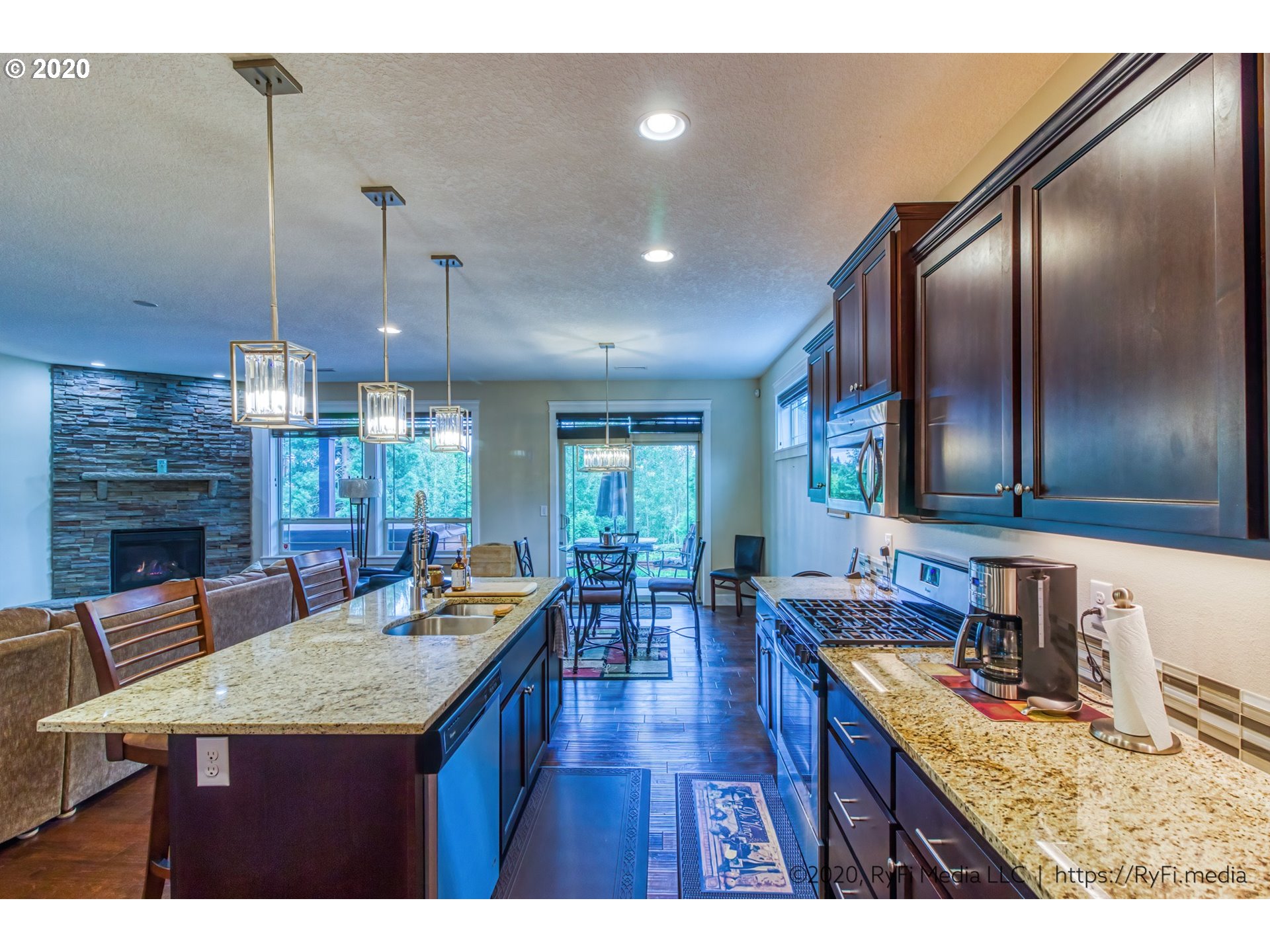 113 North 38th Place Ridgefield, WA 98642 - Photo 8 of 31 Gallery Image 8