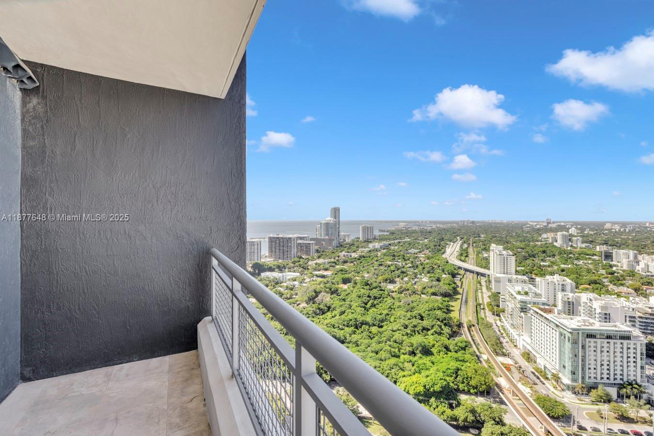 60 Southwest 13th Street, Unit 3402 Miami, FL 33130 - Photo 21 of 29 a view of balcony with city view