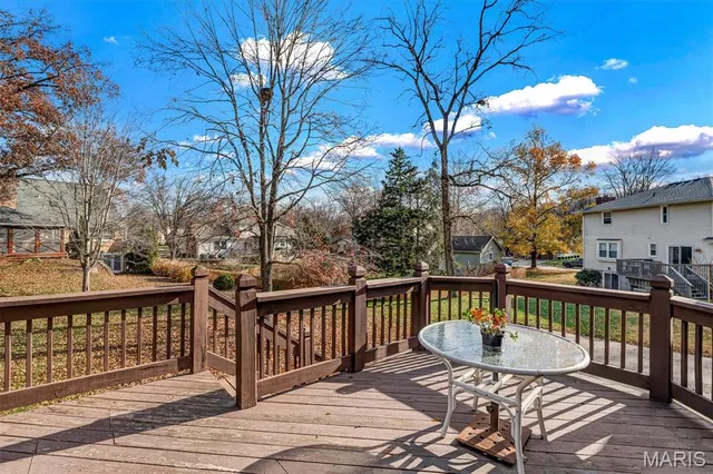 $430,000 | 2034 Emerald Crest Court, Chesterfield, MO 63017