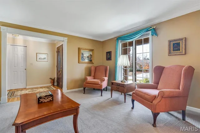 $430,000 | 2034 Emerald Crest Court, Chesterfield, MO 63017