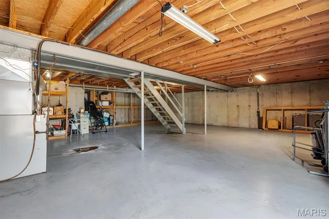 $430,000 | 2034 Emerald Crest Court, Chesterfield, MO 63017