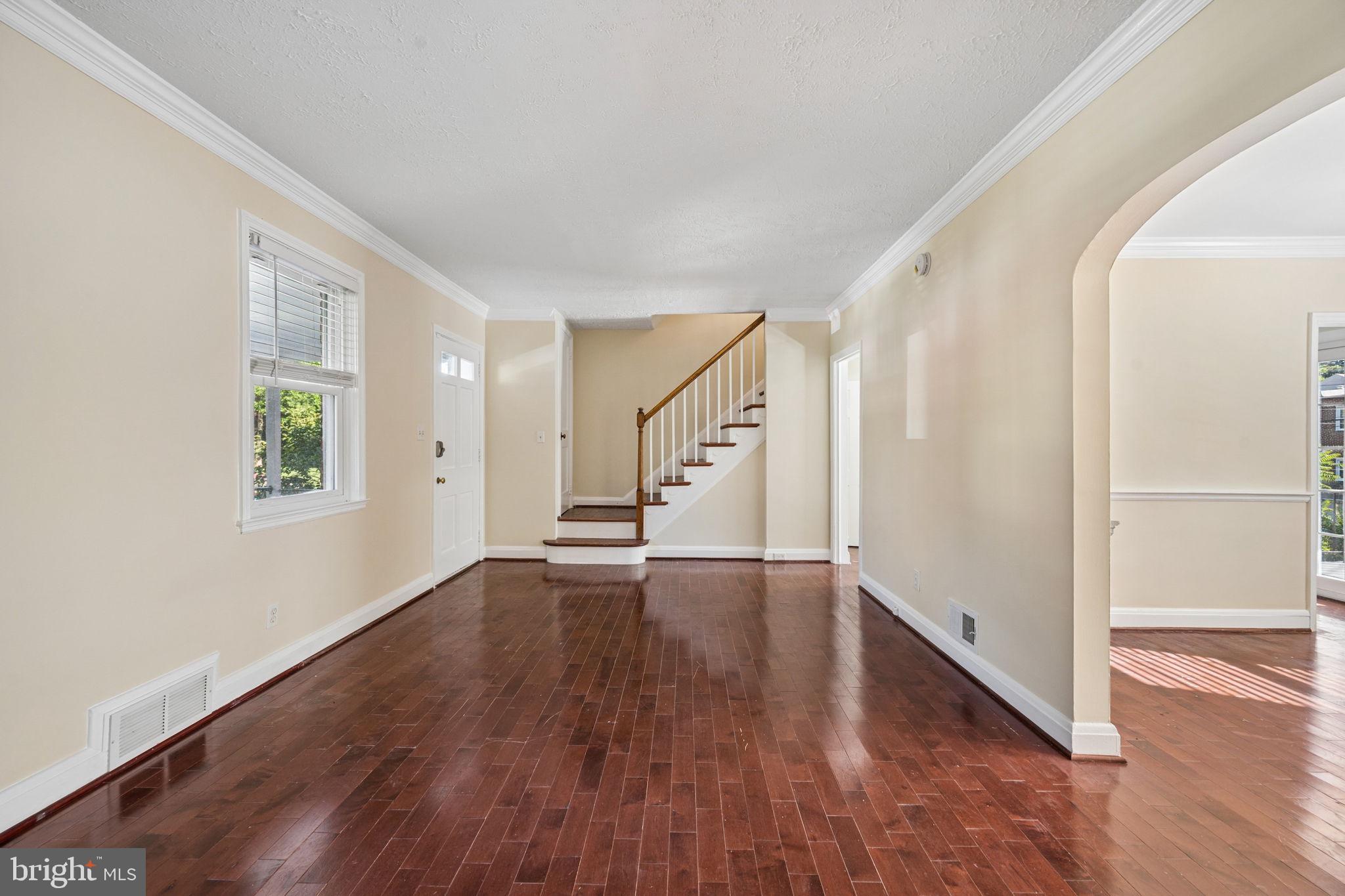 33 Briarwood Road Catonsville, MD 21228 - Photo 8 of 43