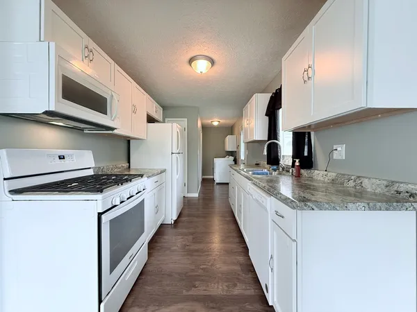 $184,900 | 311 East Allen Street, Farmer City, IL 61842