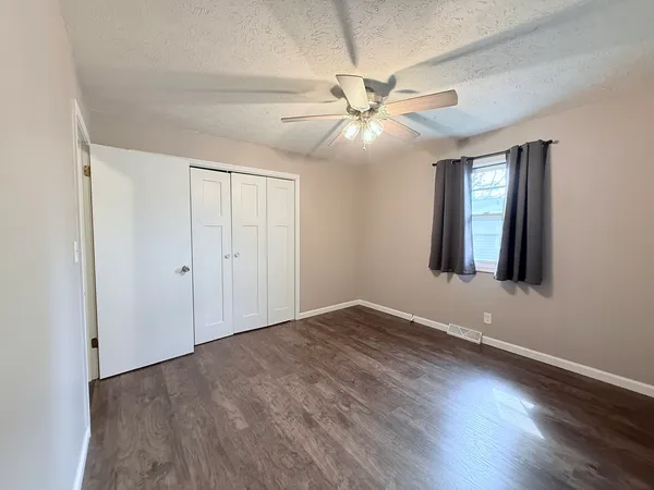 $184,900 | 311 East Allen Street, Farmer City, IL 61842