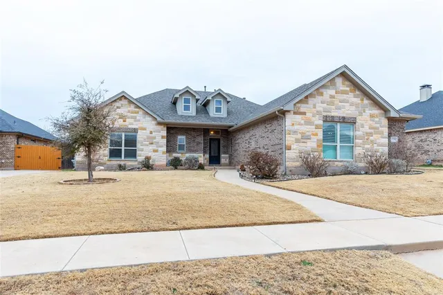 $435,000 | 8209 Cimarron Trail, Abilene, TX 79606