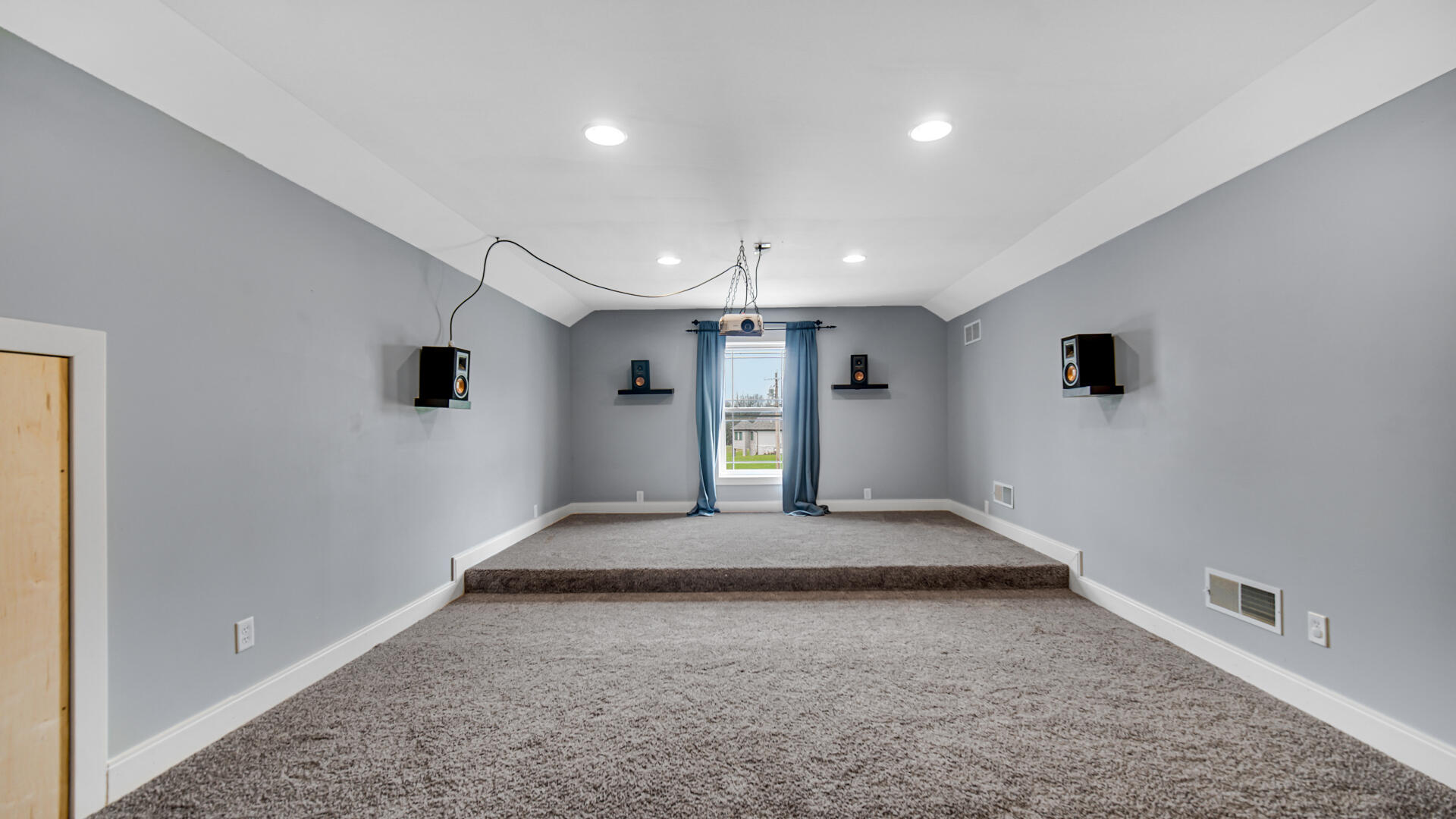 10427 North 600th Street West Demotte, IN 46310 - Photo 15 of 26 a view of an empty room