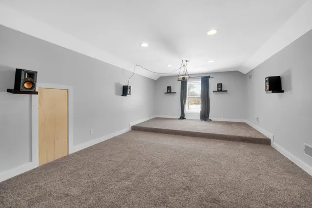 $650,000 | 10427 North 600th Street West, Demotte, IN 46310