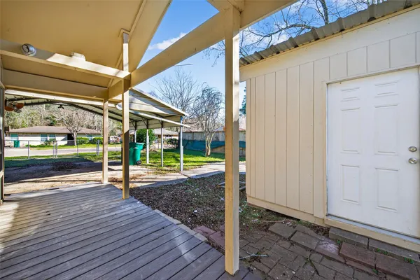 $1,875 | 210 North Shirley Lane, Willis, TX 77378