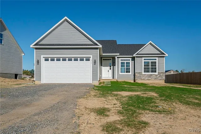 $499,500 | 127 Dewport Road, Van Buren, NY 13027