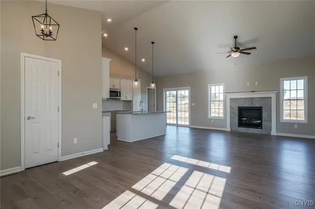 $499,500 | 127 Dewport Road, Van Buren, NY 13027