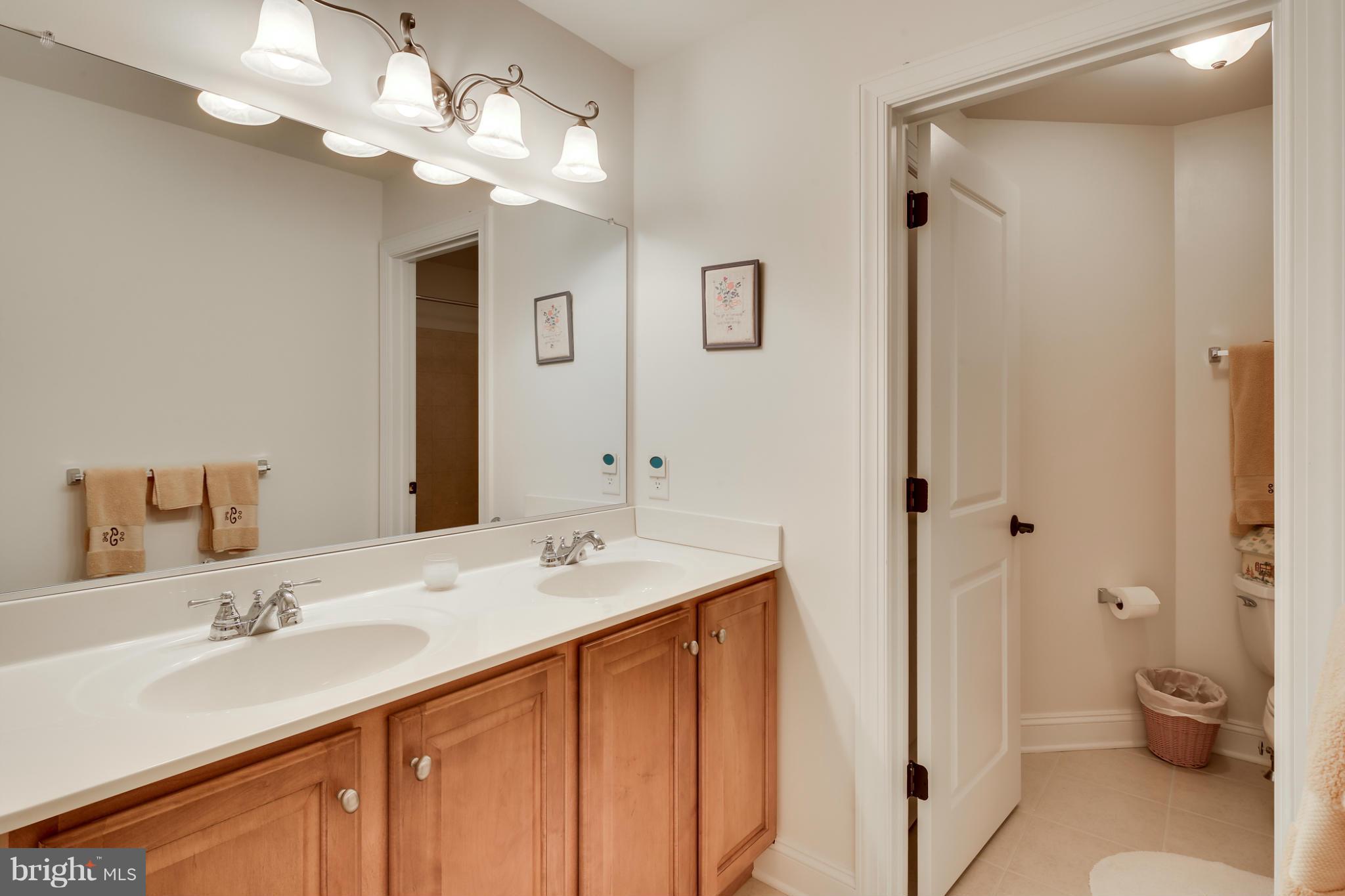 443 Neepier Road Baltimore, MD 21228 - Photo 22 of 23 Bath