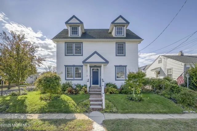 $899,900 | 140 Stockton Avenue, Ocean Grove, NJ 07756