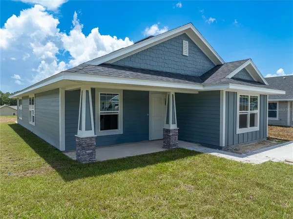 $229,400 | 3291 East Iris Lane, Bell, FL 32619