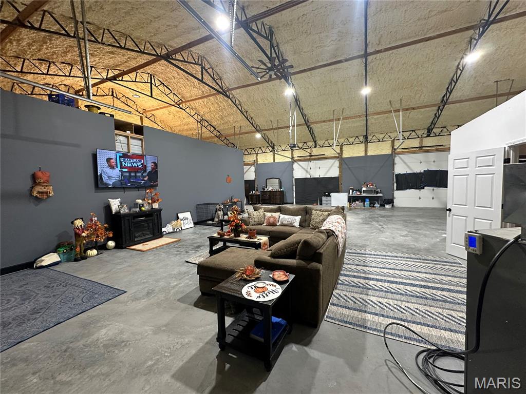 3188 Old Rte V Cape Girardeau, MO 63701 - Photo 5 of 15