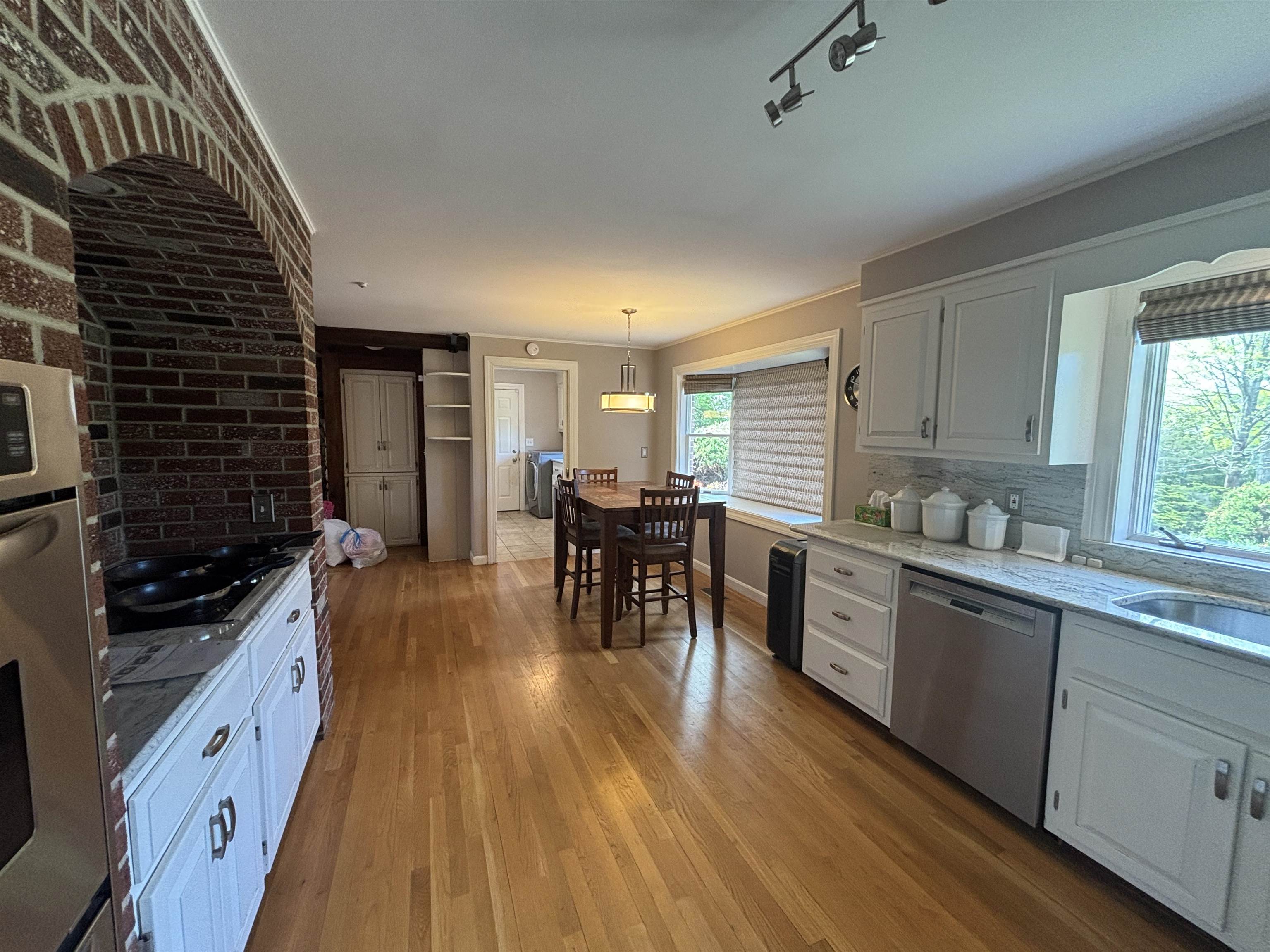 439 Exeter Road Hampton, NH 03842 - Photo 7 of 39
