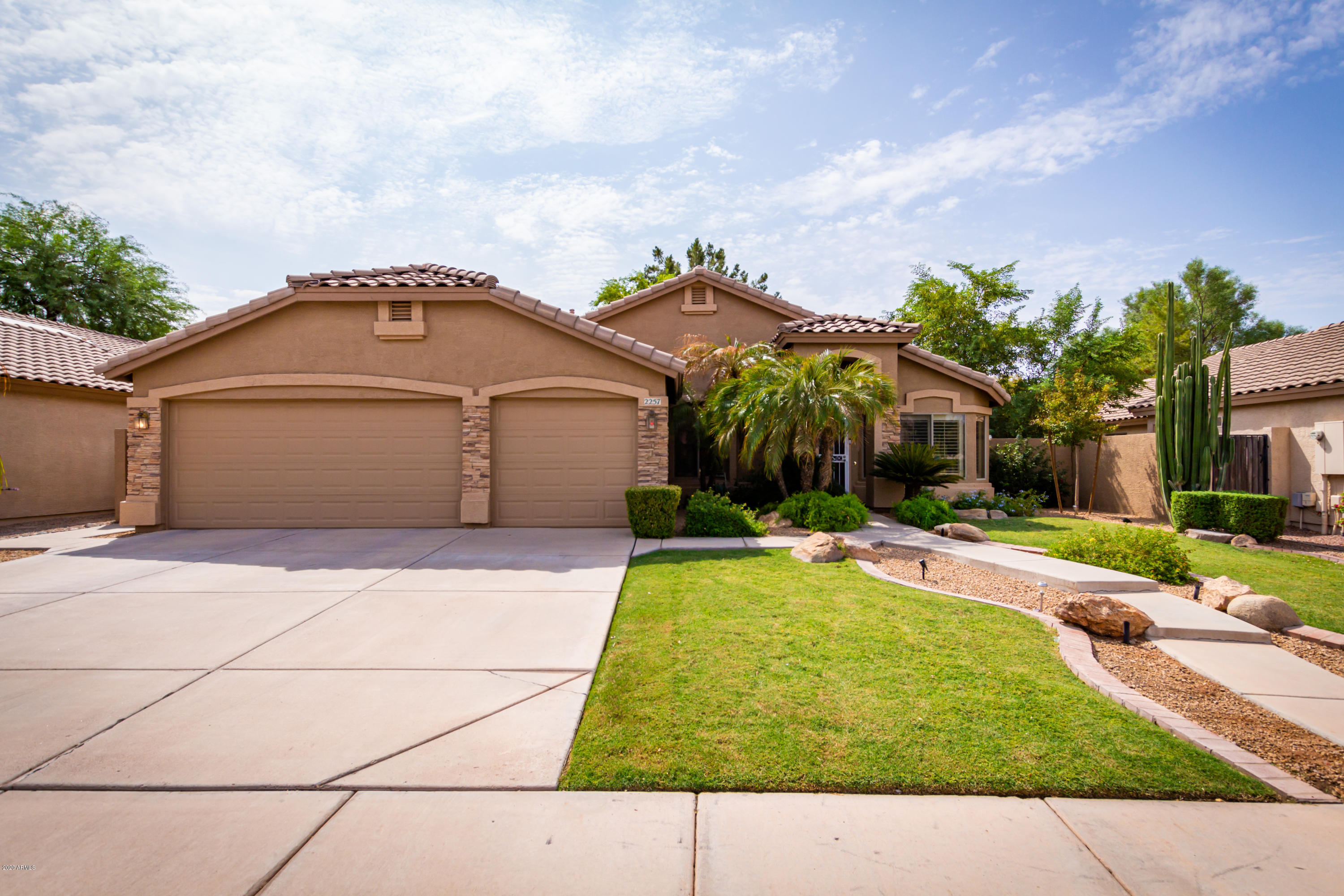2257 East Stephens Road Gilbert, AZ 85296 - Photo 1 of 27 Welcome Home