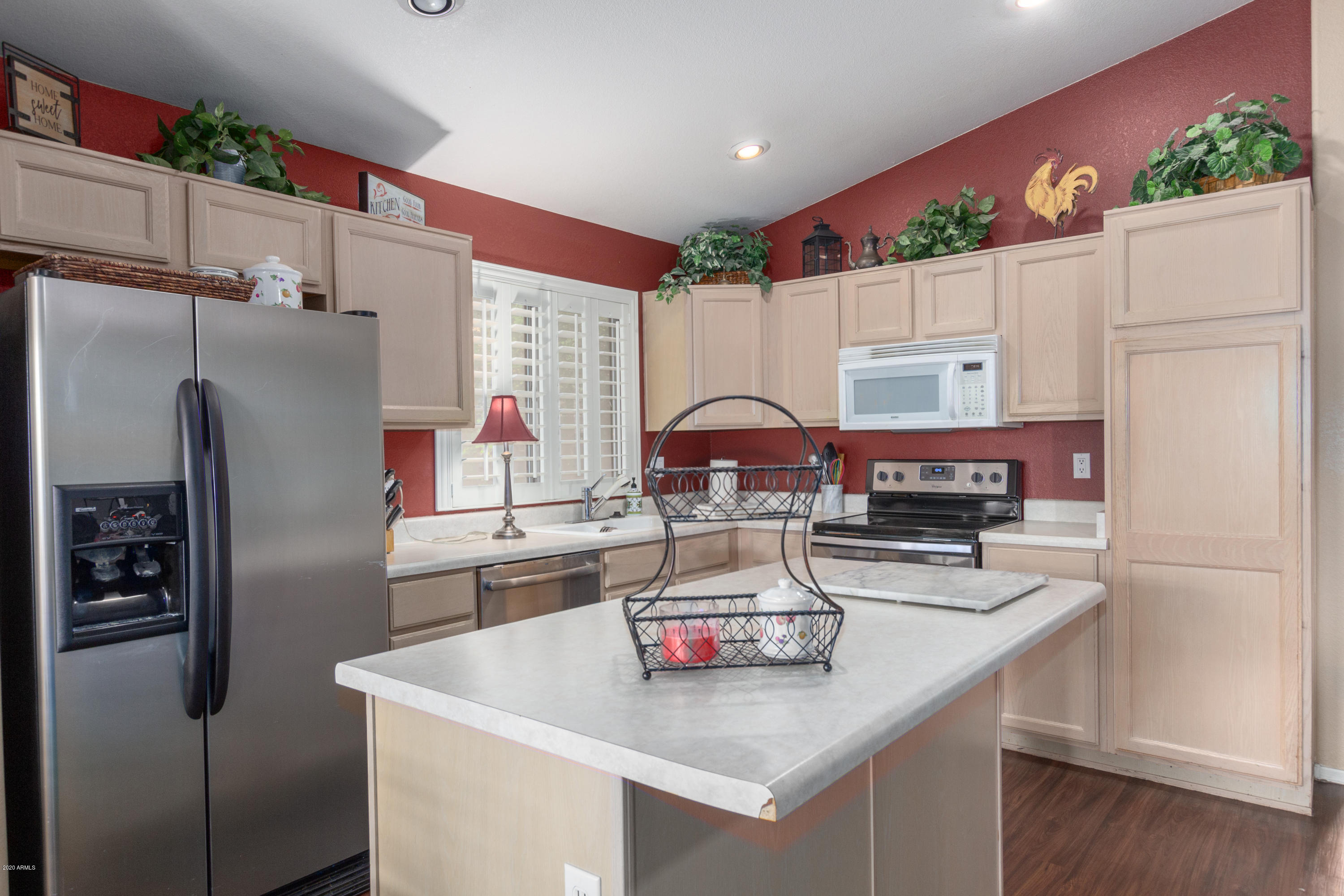 2257 East Stephens Road Gilbert, AZ 85296 - Photo 10 of 27 Kitchen