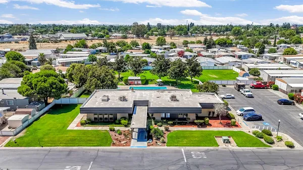 $99,900 | 1218 East Cleveland Avenue, Unit 103, Madera, CA 93638