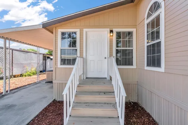$99,900 | 1218 East Cleveland Avenue, Unit 103, Madera, CA 93638