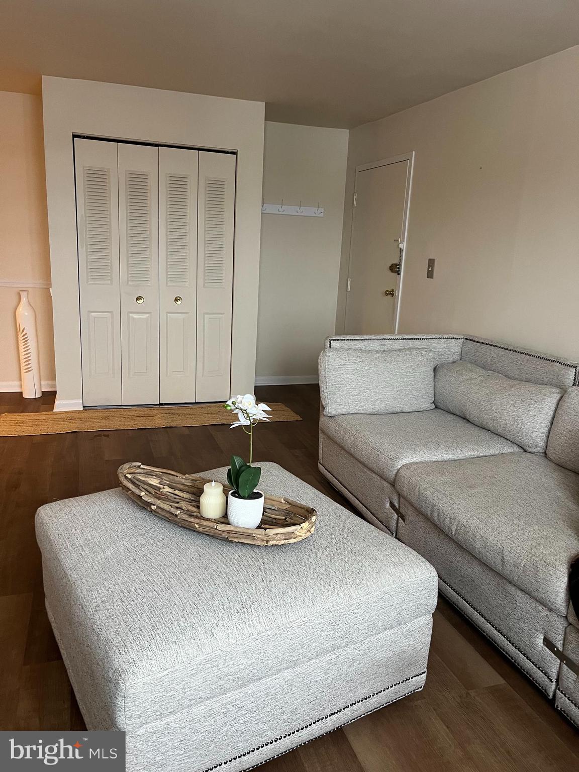 826 South Avenue, Unit R8 Secane, PA 19018 - Photo 7 of 17